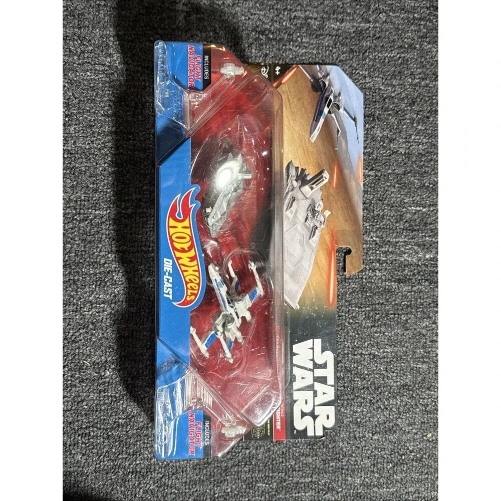 Hot Wheels Star Wars First Order Transporter X-Wing Diecast Battle Set 2015 New